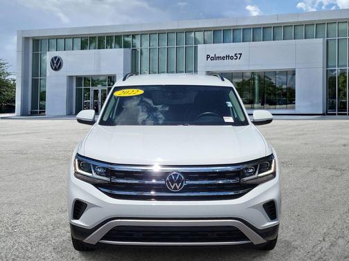 Pure White 2022 Volkswagen Atlas 3.6L SE w/Technology