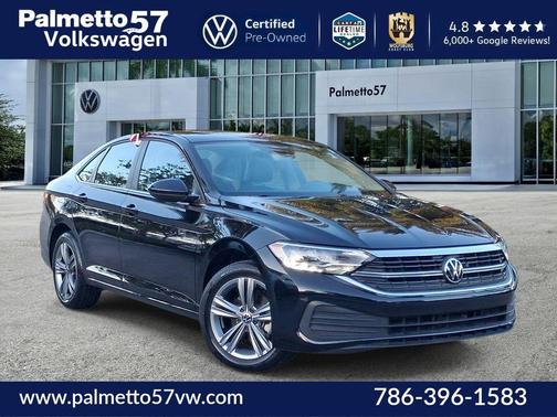 Deep Black Pearl Effect 2024 Volkswagen Jetta 1.5T SE