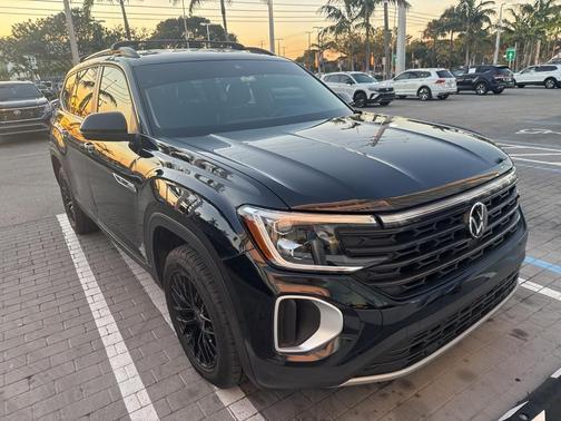 2024 Volkswagen Atlas 2.0T SE
