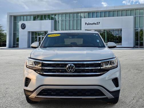Pure White 2022 Volkswagen Atlas Cross Sport 2.0T SE w/Technology