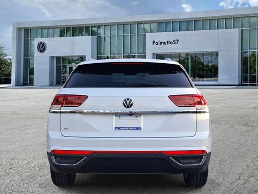 Pure White 2022 Volkswagen Atlas Cross Sport 2.0T SE w/Technology