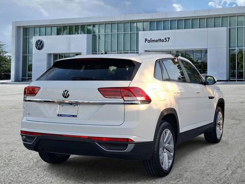 Pure White 2022 Volkswagen Atlas Cross Sport 2.0T SE w/Technology