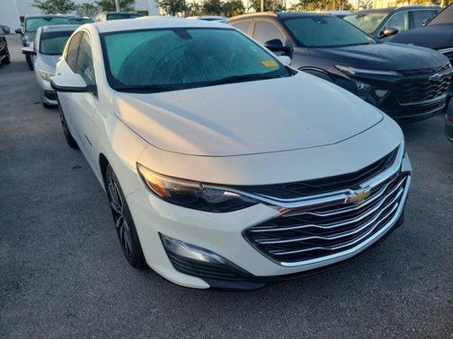 2022 Chevrolet Malibu RS