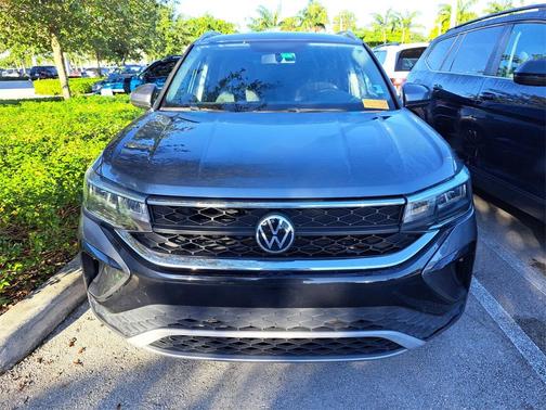 2022 Volkswagen Taos 1.5T SE