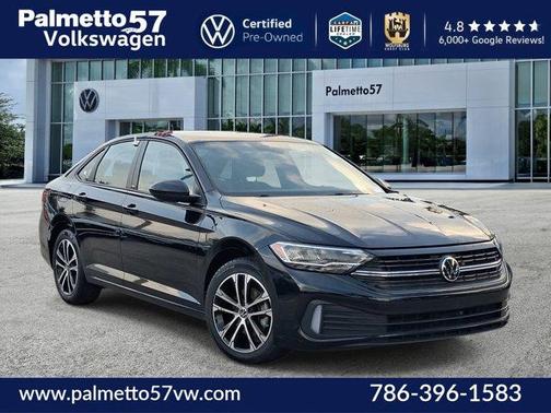 Deep Black Pearl Effect 2024 Volkswagen Jetta 1.5T Sport