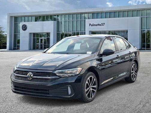 Deep Black Pearl Effect 2024 Volkswagen Jetta 1.5T Sport