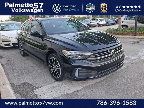 Deep Black Pearl Effect 2024 Volkswagen Jetta 1.5T Sport