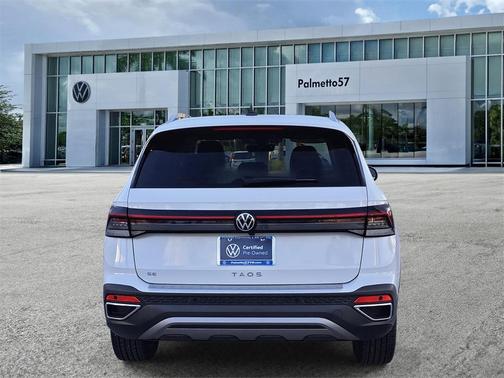 2025 Volkswagen Taos 1.5T SE