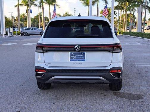 2025 Volkswagen Taos 1.5T SE