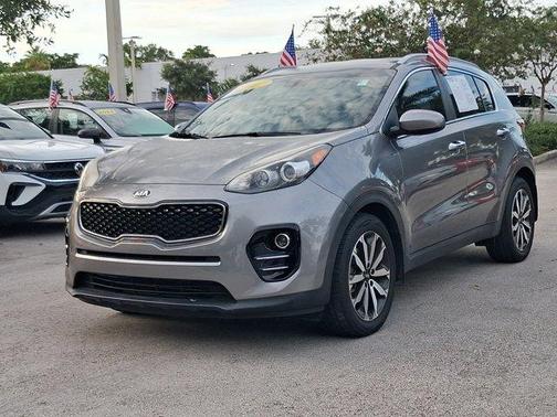Mineral Silver 2017 Kia Sportage EX