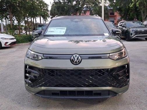 Avocado Green 2026 Volkswagen Tiguan 2.0T SE R-Line Black
