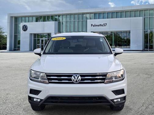 Pure White 2018 Volkswagen Tiguan 2.0T S