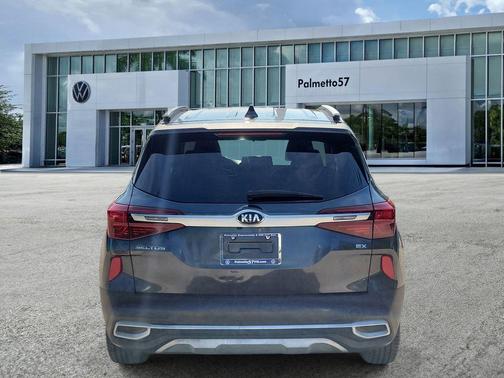 Gray 2021 Kia Seltos EX