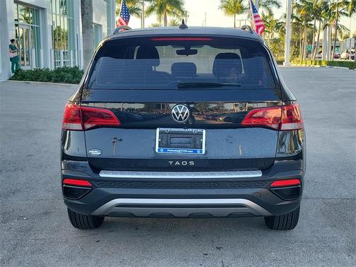 2023 Volkswagen Taos 1.5T S