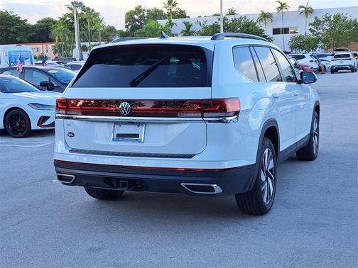 2025 Volkswagen Atlas 2.0T SE w/Technology