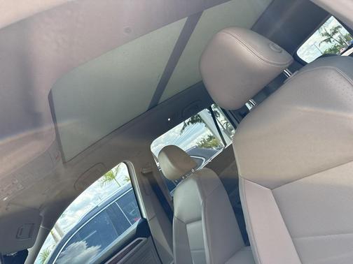 2022 Volkswagen Atlas 3.6L SE w/Technology