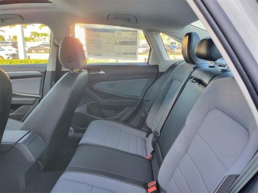 2025 Volkswagen Jetta 1.5T SE