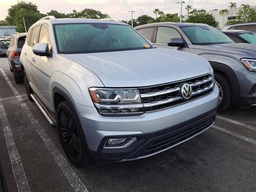 2018 Volkswagen Atlas 3.6L SEL Premium