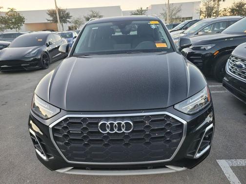 2023 Audi Q5 45 S line quattro Premium