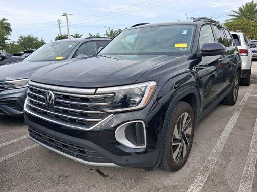 Deep Black Pearl Effect 2024 Volkswagen Atlas 2.0T SE w/Technology