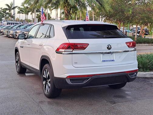 2022 Volkswagen Atlas Cross Sport 2.0T SE