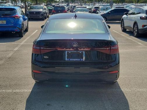 Deep Black Pearl 2026 Volkswagen Jetta 1.5T S