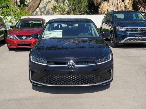 Deep Black Pearl 2026 Volkswagen Jetta 1.5T S