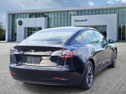 2022 Tesla Model 3 Base