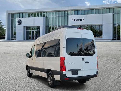 2024 Mercedes-Benz Sprinter 2500 144 WB Standard Roof Passenger