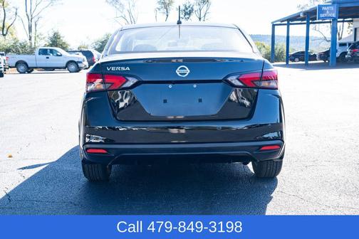 2022 Nissan Versa 1.6 S