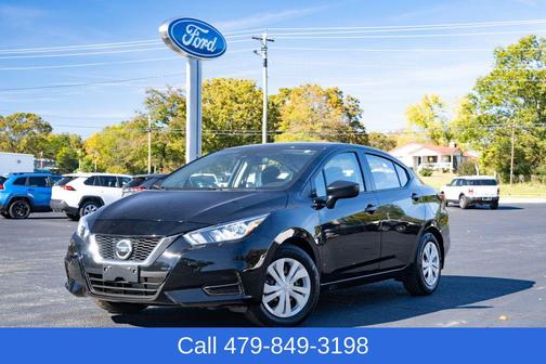 2022 Nissan Versa 1.6 S