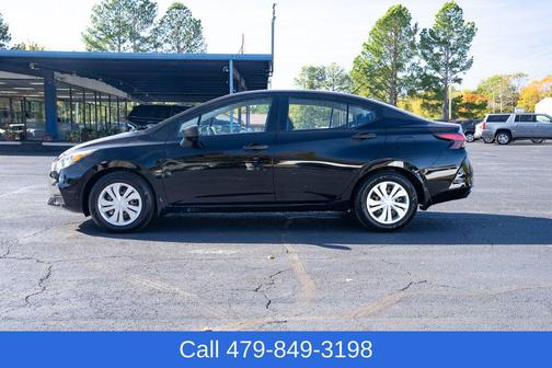 2022 Nissan Versa 1.6 S