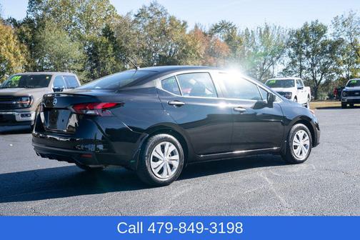 2022 Nissan Versa 1.6 S