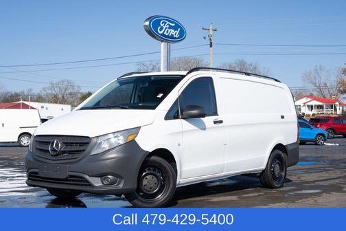 2016 Mercedes-Benz Metris Base