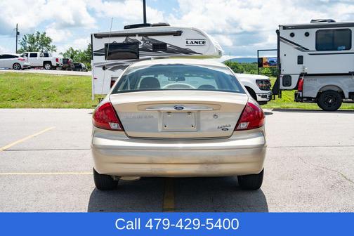 Tan 2001 Ford Taurus SES