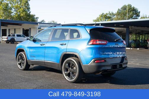 2017 Jeep Cherokee Sport