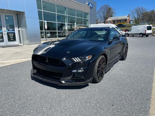 2022 Ford Shelby GT500 Base