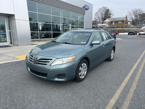 2010 Toyota Camry LE