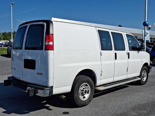 Summit White 2024 GMC Savana 2500 Work Van