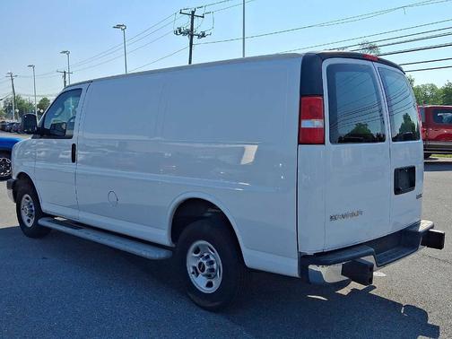 Summit White 2024 GMC Savana 2500 Work Van