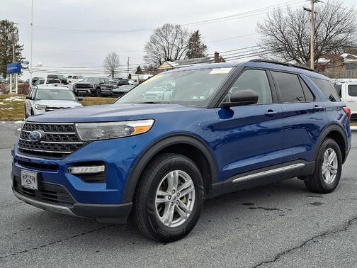 2023 Ford Explorer XLT