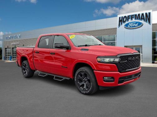 Flame Red Clearcoat 2025 RAM 1500 Big Horn/Lone Star