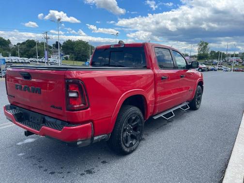 Flame Red Clearcoat 2025 RAM 1500 Big Horn/Lone Star