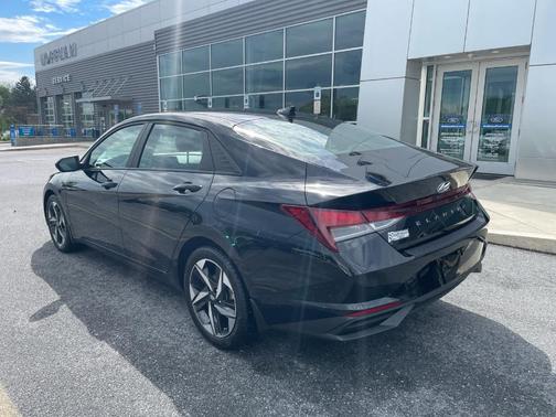 Phantom Black 2023 Hyundai ELANTRA SEL