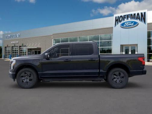 2023 Ford F-150 Lightning LARIAT
