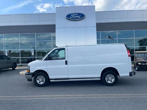 2024 Chevrolet Express 2500 Work Van
