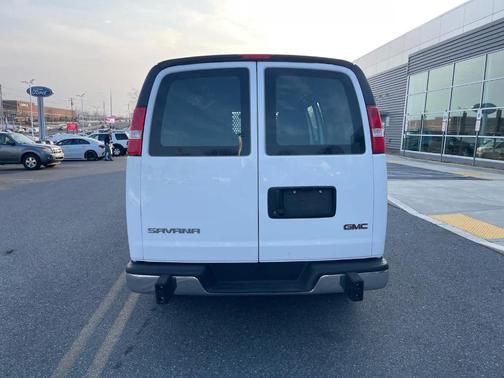2024 GMC Savana 2500 Work Van