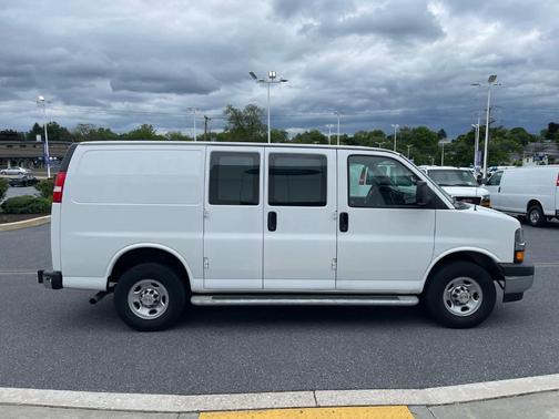 Summit White 2024 Chevrolet Express 2500 Work Van