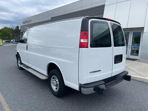 Summit White 2024 Chevrolet Express 2500 Work Van