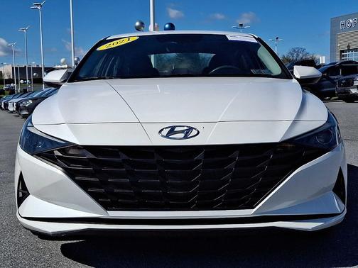 Quartz White 2021 Hyundai ELANTRA SEL